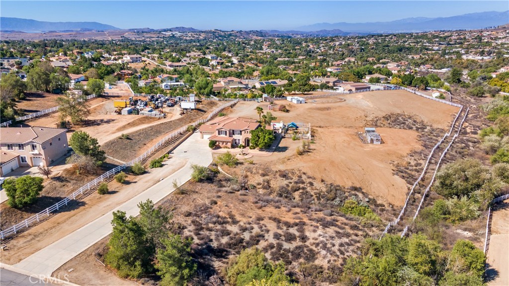 18563 Sunset Knoll
