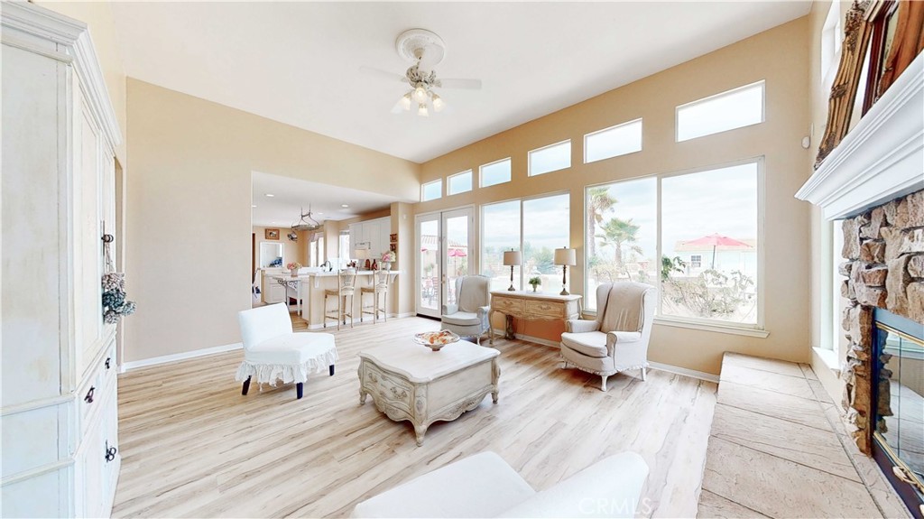 18563 Sunset Knoll