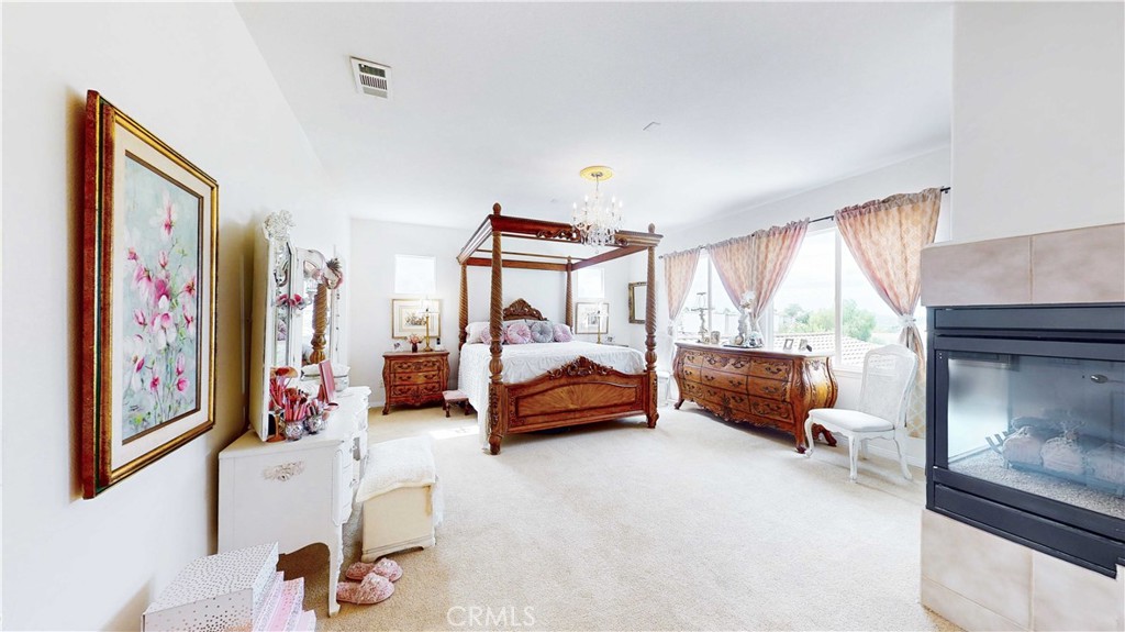18563 Sunset Knoll