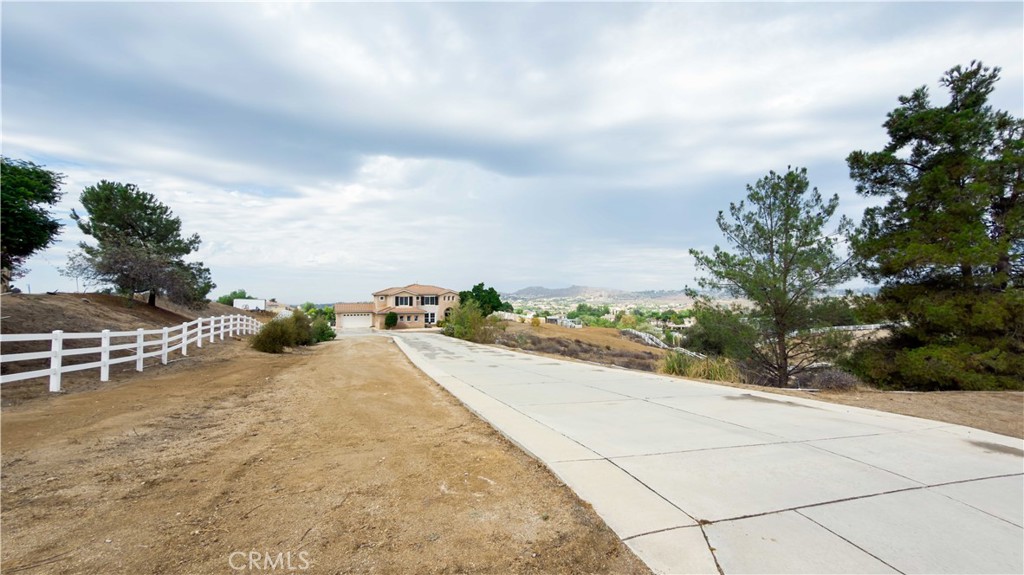18563 Sunset Knoll