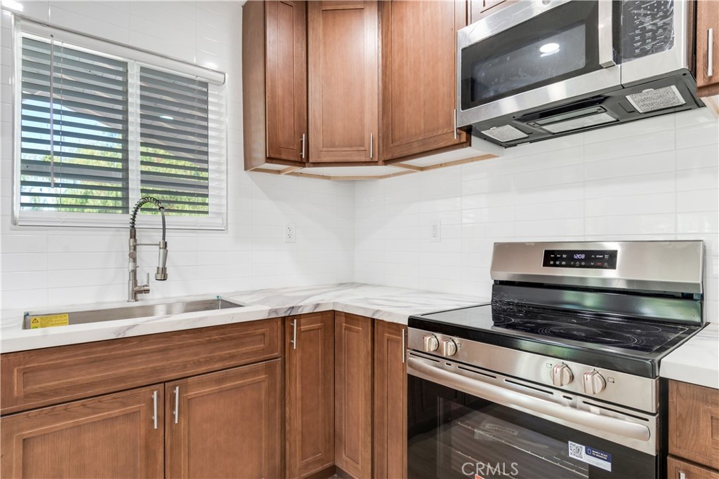 16672 Mockingbird Canyon Road