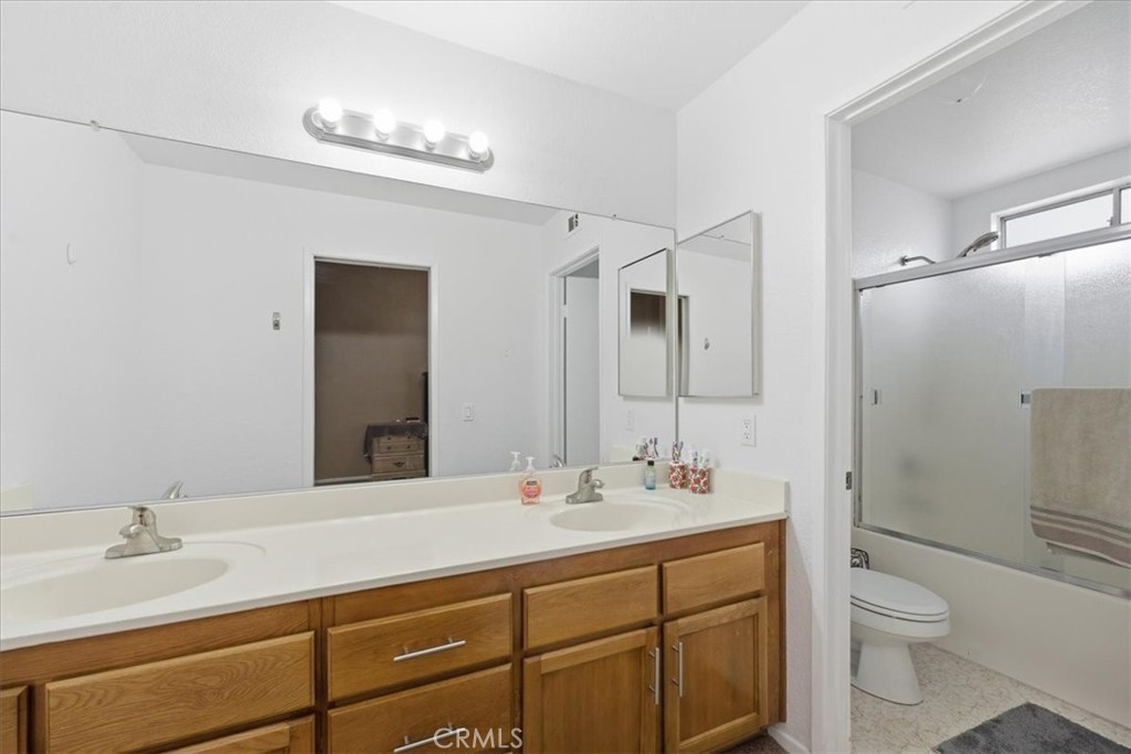 26219 Dardanelle Court