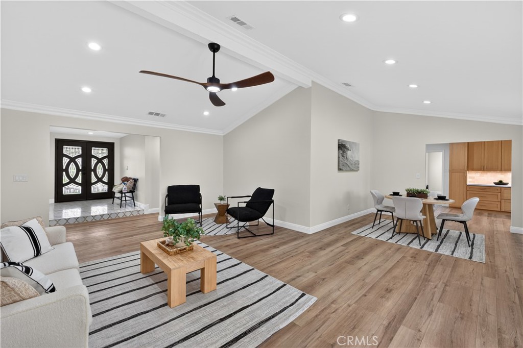 1505 Corona
