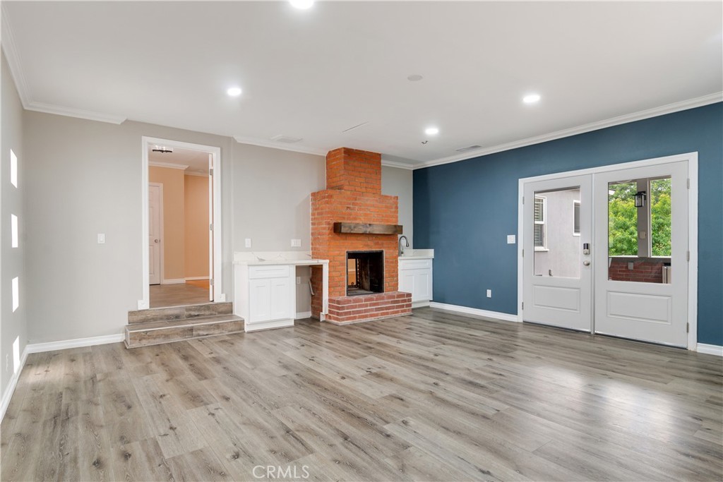 385 Sycamore