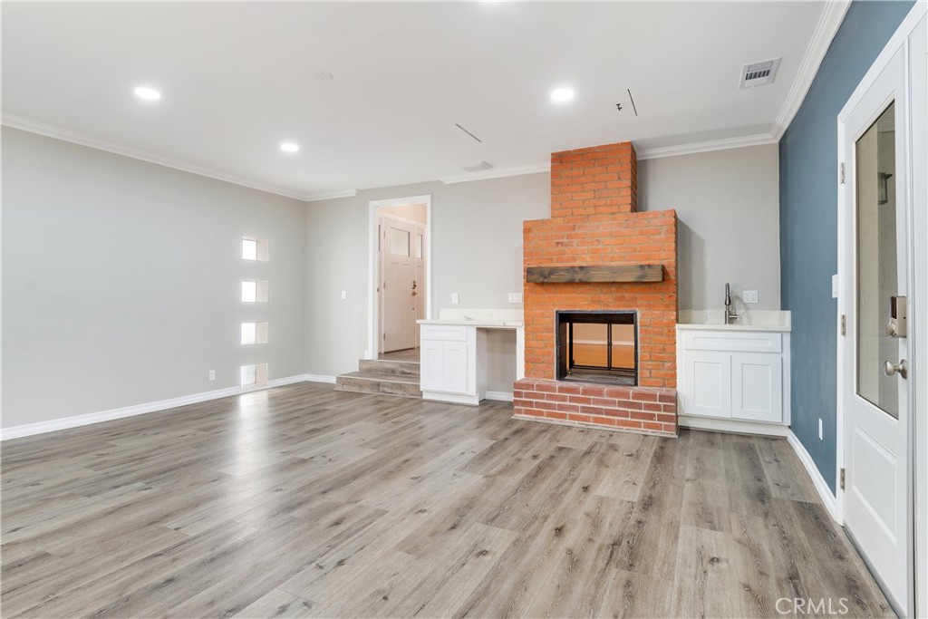 385 Sycamore