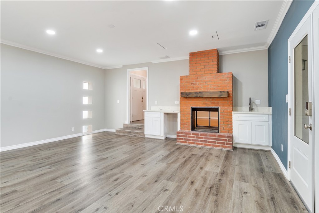 385 Sycamore