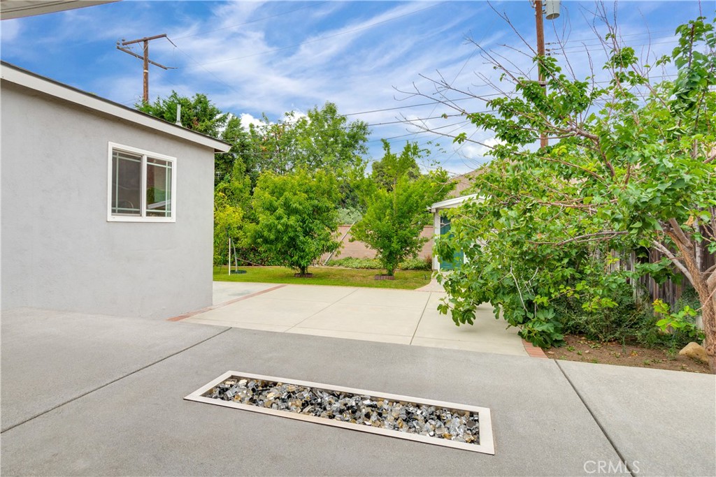 385 Sycamore