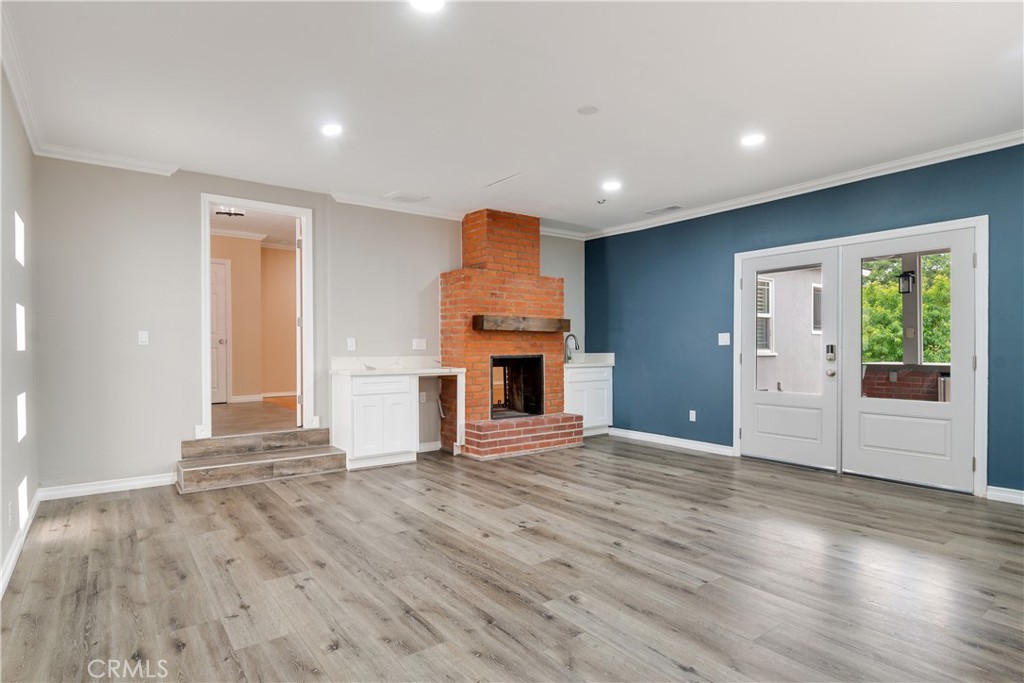 385 Sycamore