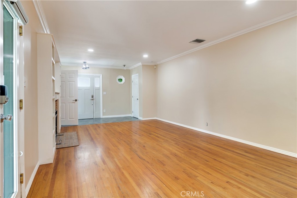385 Sycamore