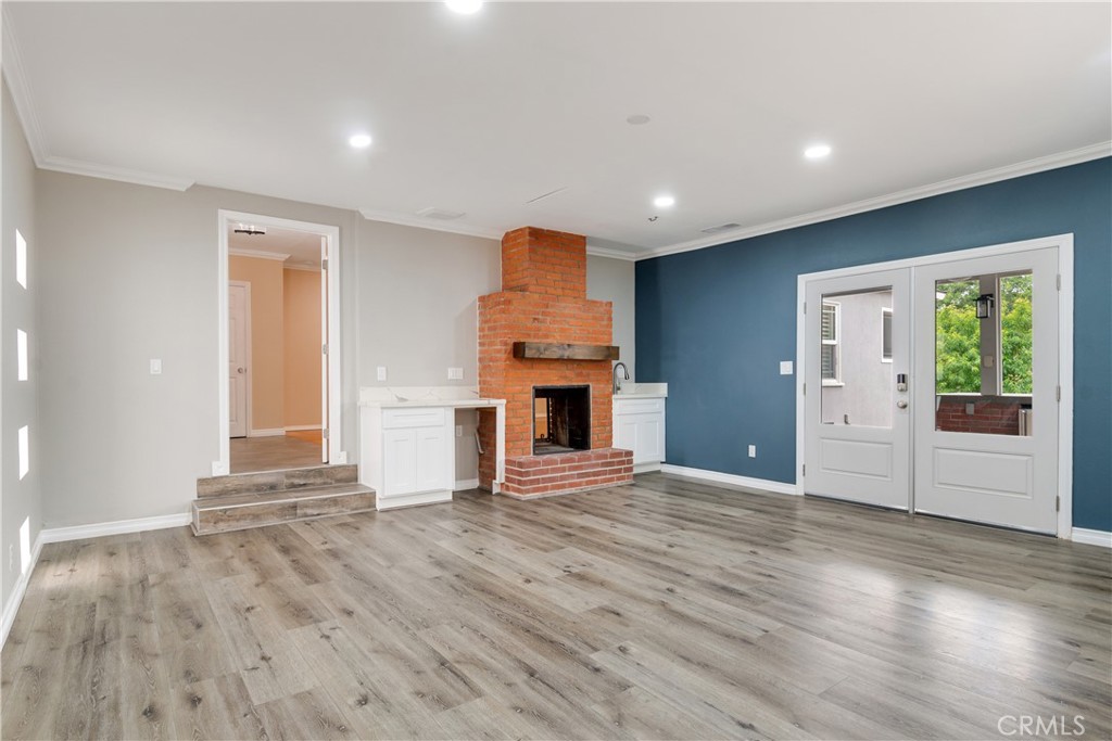 385 Sycamore