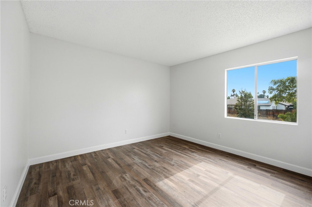 13790 Mangowood