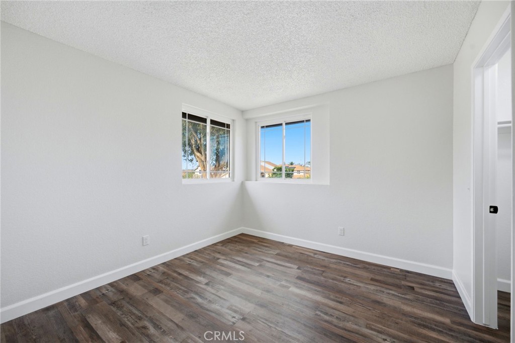 13790 Mangowood