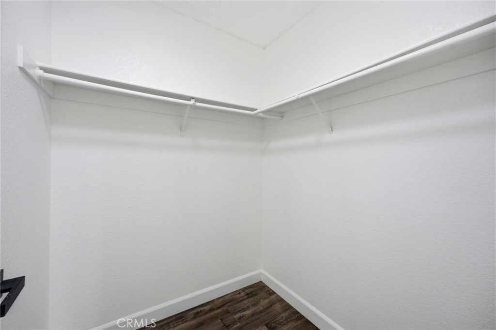 13790 Mangowood