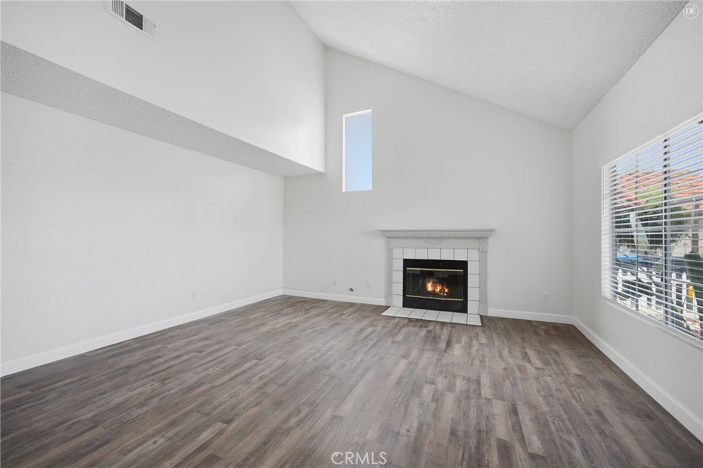13790 Mangowood