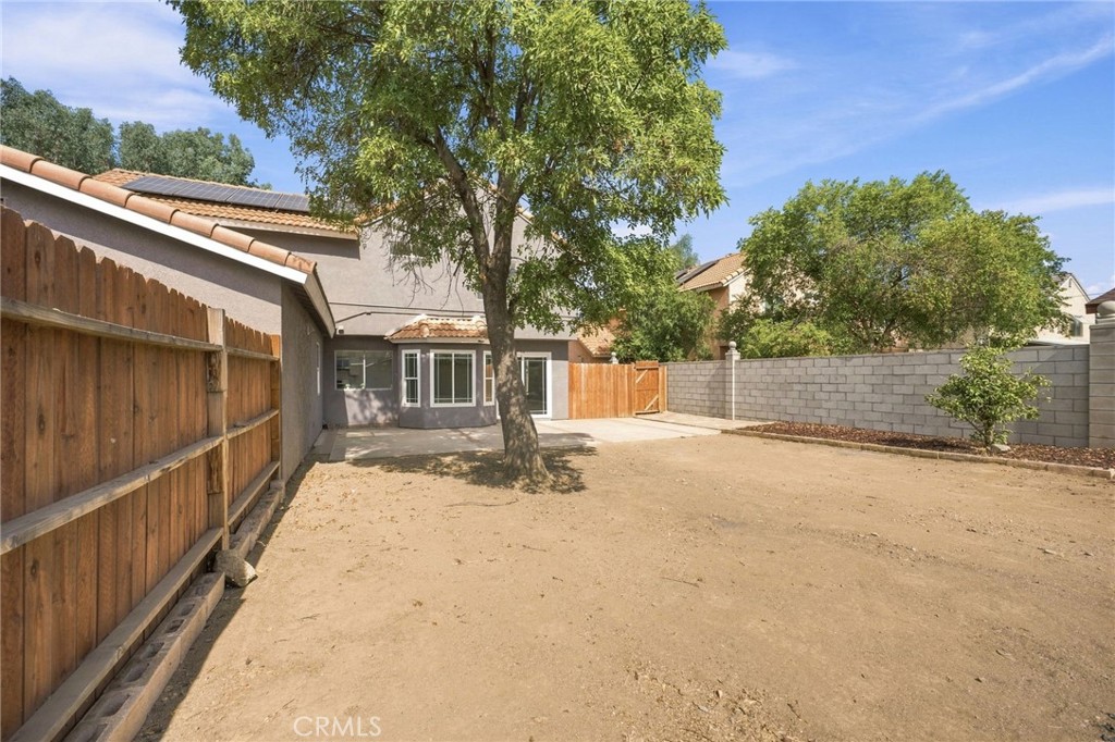 13790 Mangowood