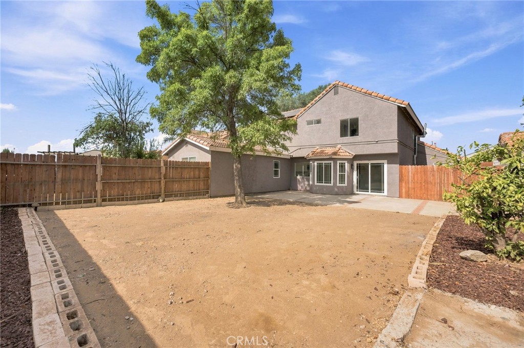 13790 Mangowood