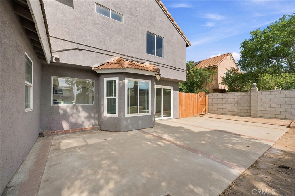 13790 Mangowood