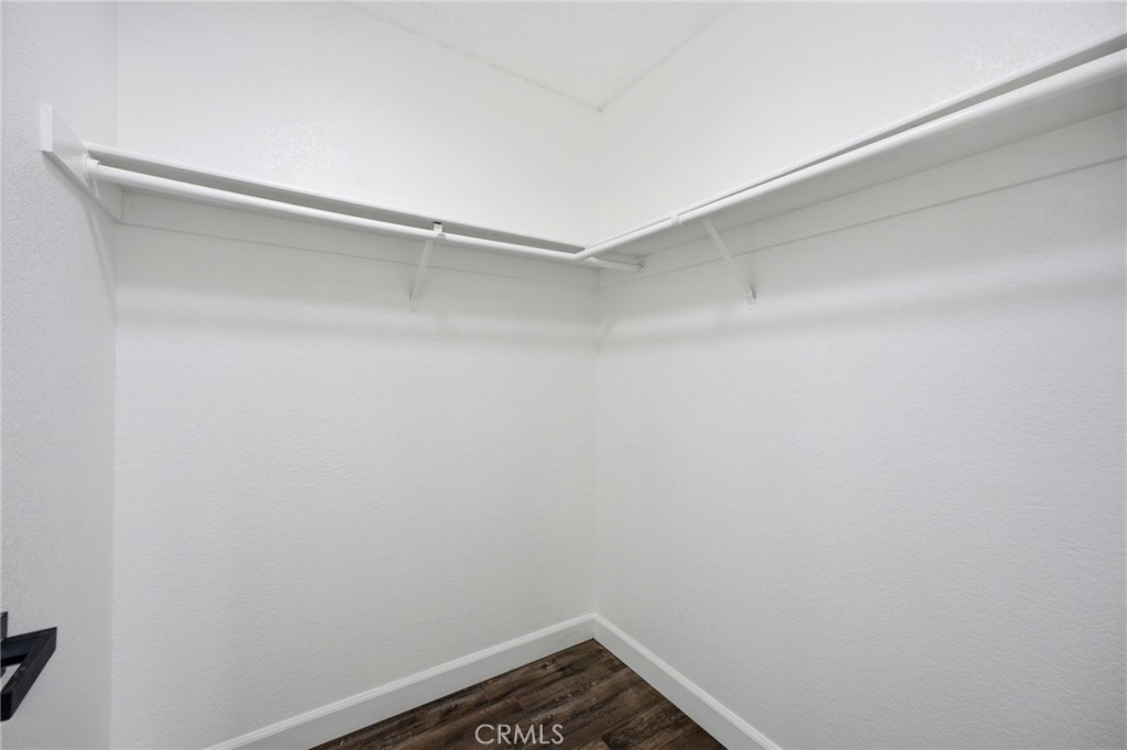 13790 Mangowood