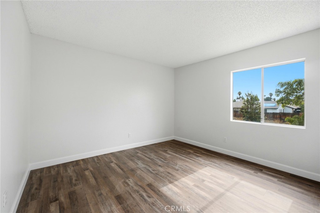 13790 Mangowood