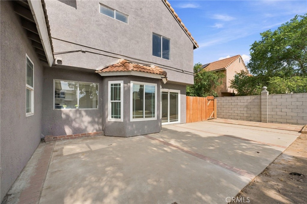 13790 Mangowood
