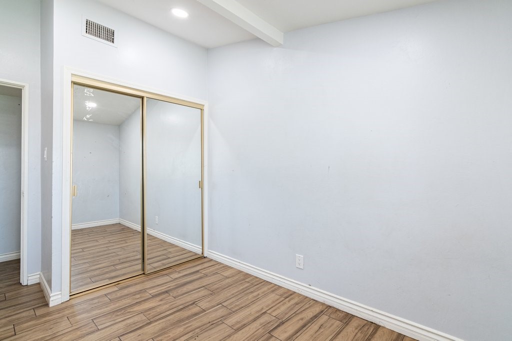 5416 Sunnyside