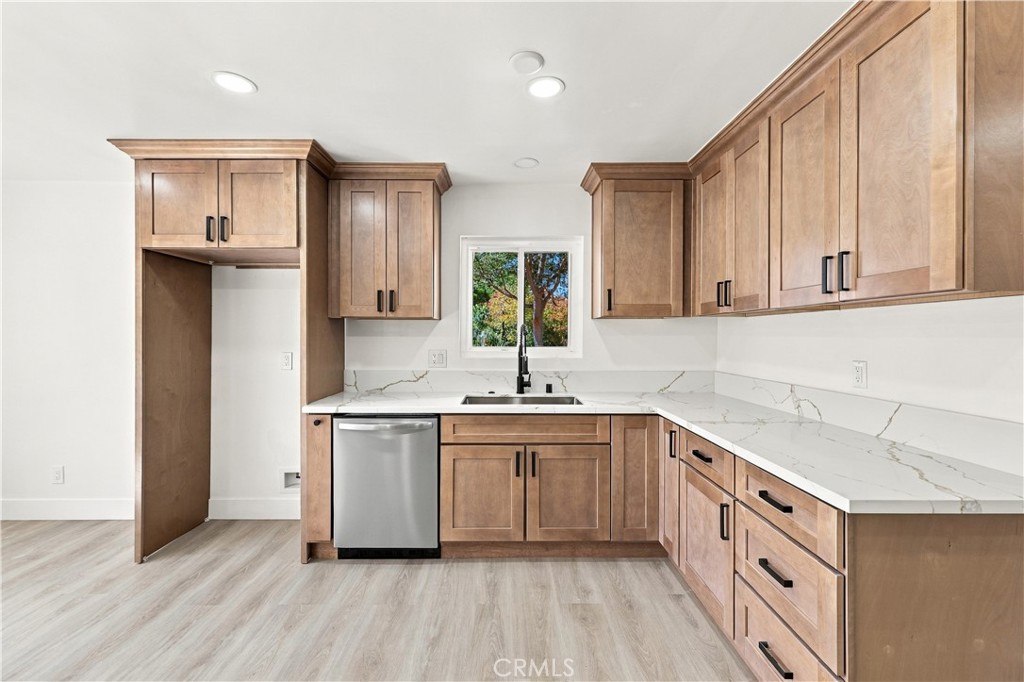 3970 Mt Vernon