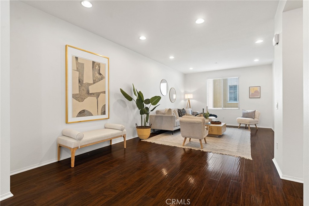 5525 Ocean Unit: 102