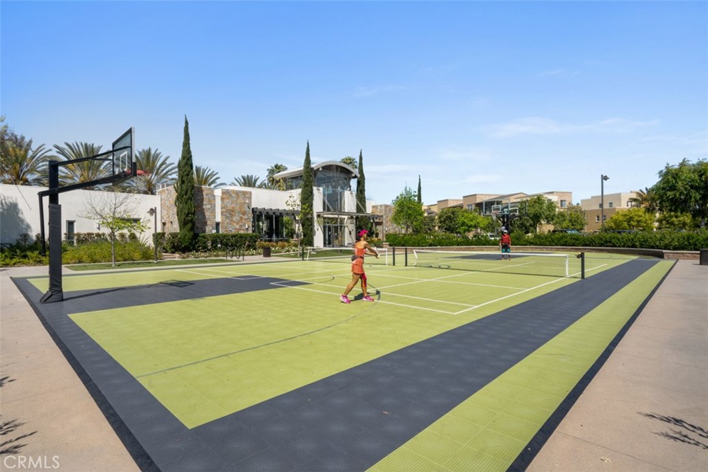 5525 Ocean Unit: 102