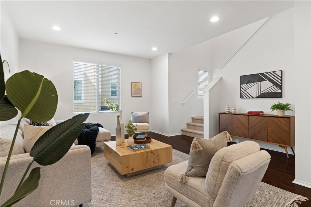 5525 Ocean Unit: 102