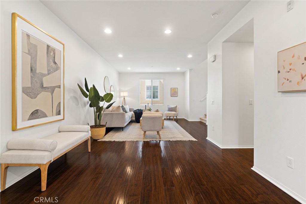 5525 Ocean Unit: 102