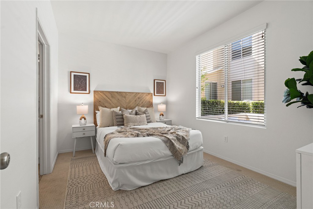 5525 Ocean Unit: 102