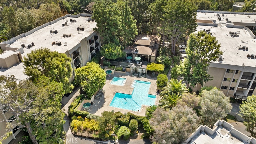 5111 Raintree Circle