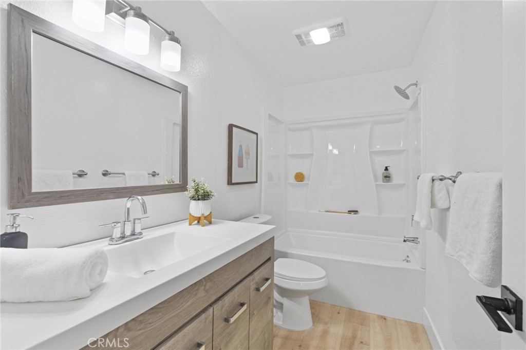 5111 Raintree Circle