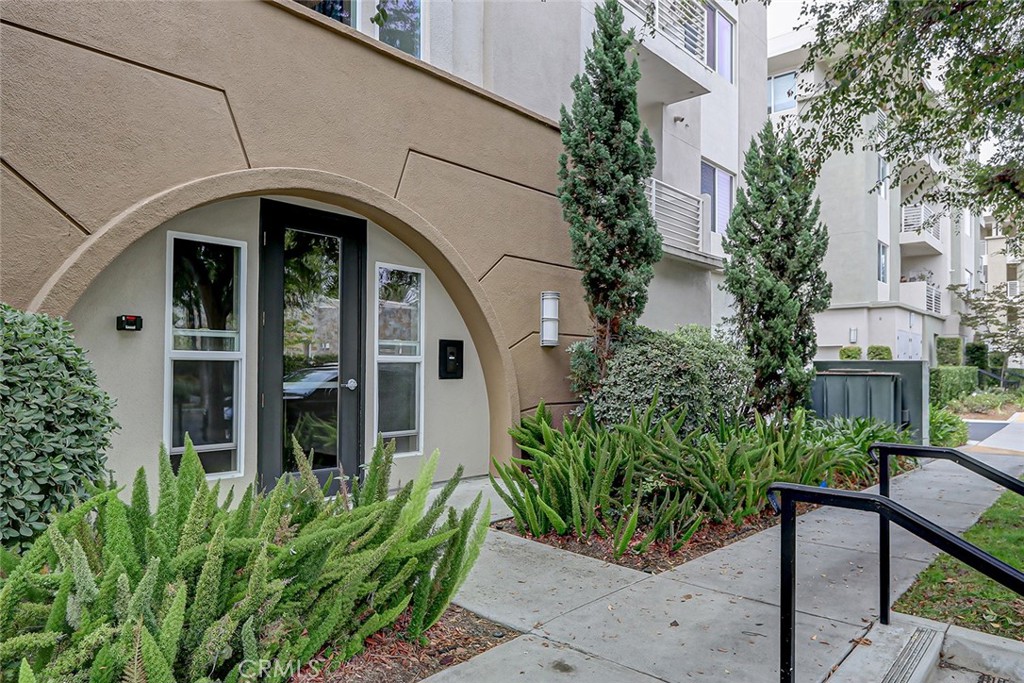 13019 Park Place 202