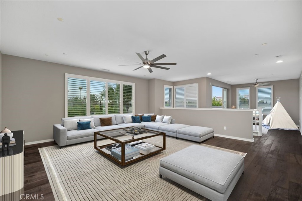 5371 Pacific Terrace