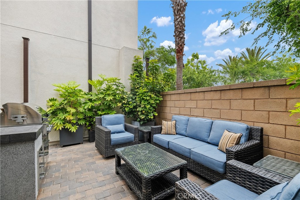 5371 Pacific Terrace