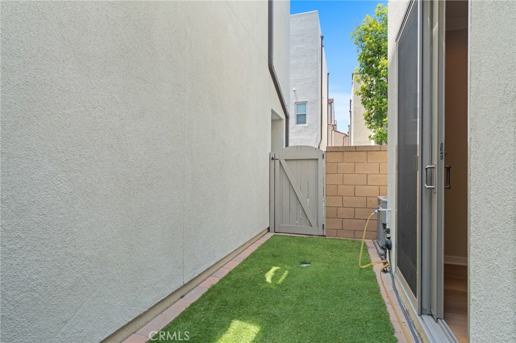 5544 Palm Drive
