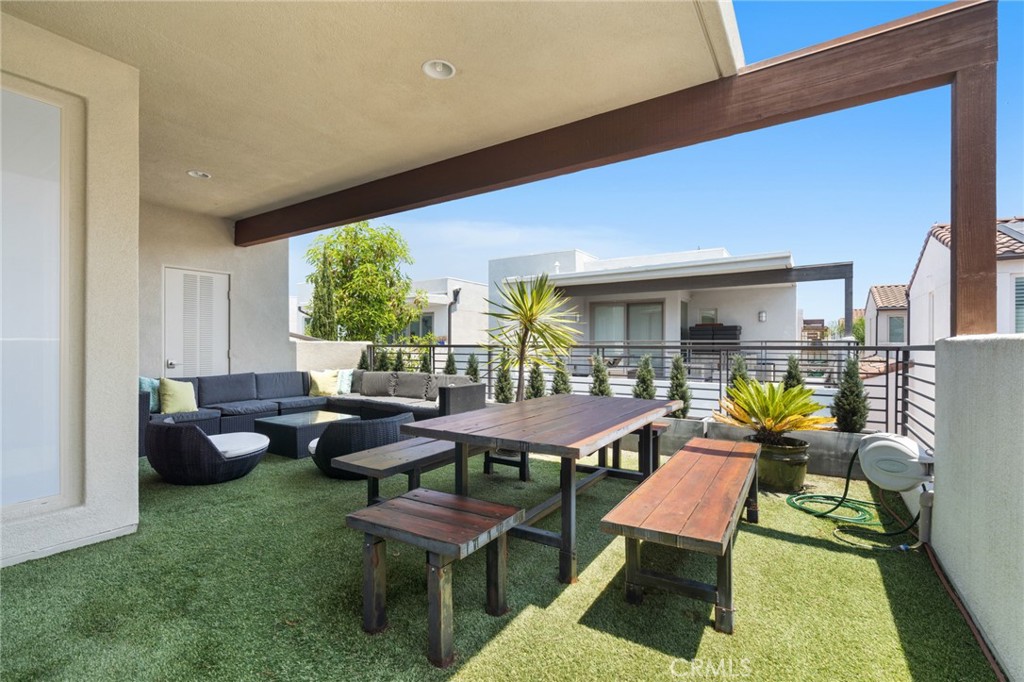 5544 Palm Drive