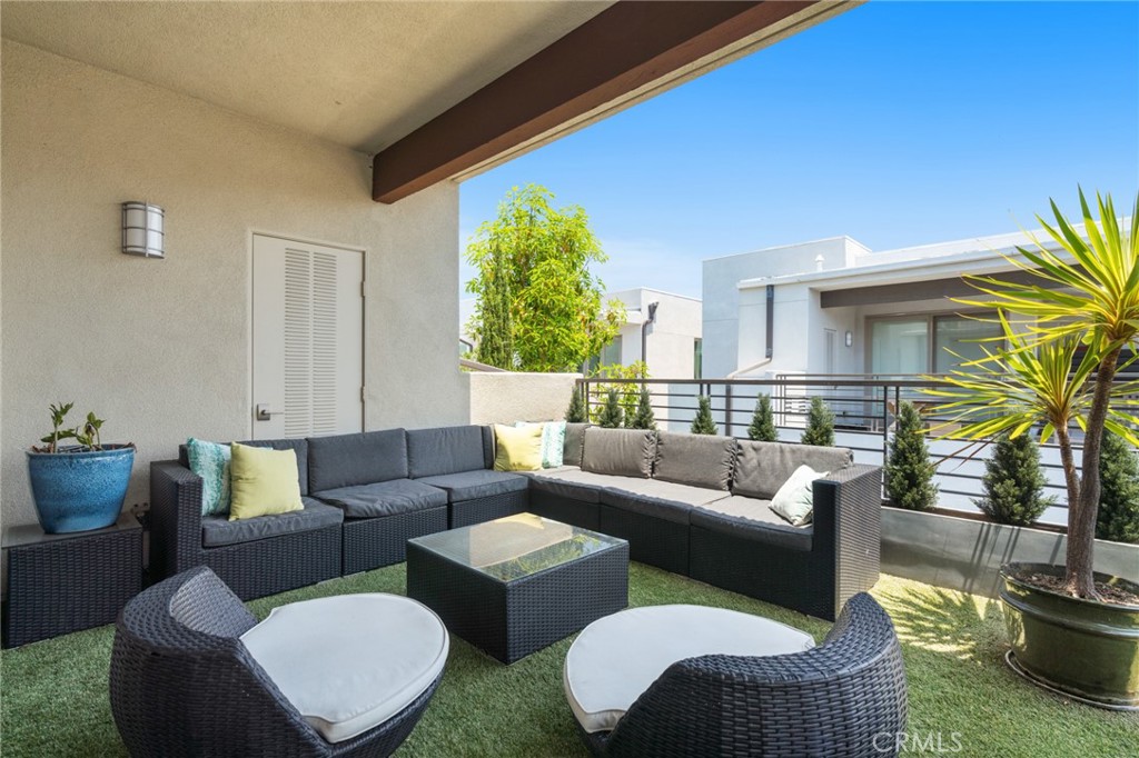 5544 Palm Drive