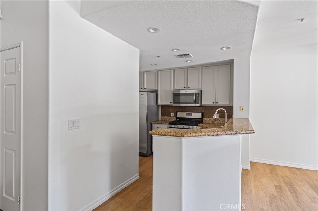 13075 Pacific Promenade