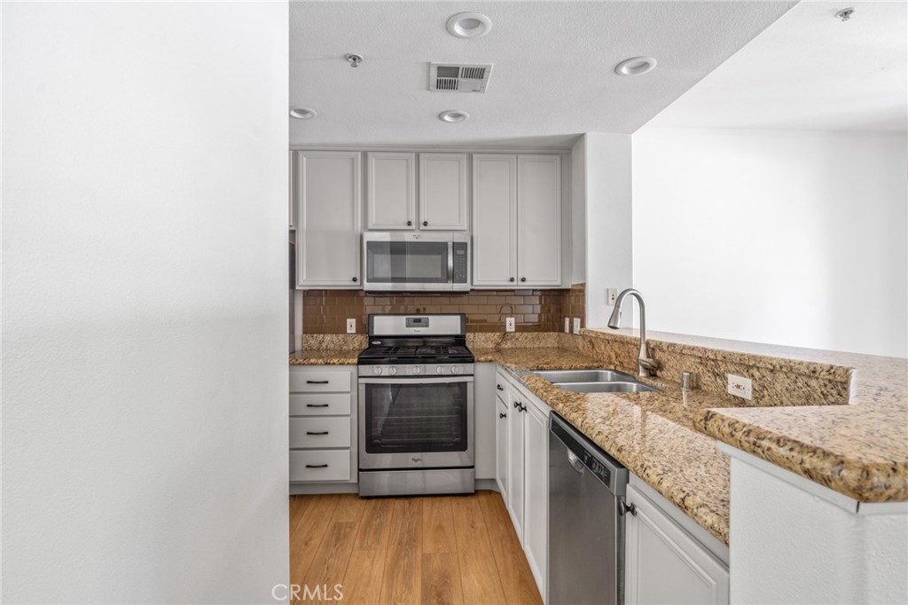 13075 Pacific Promenade