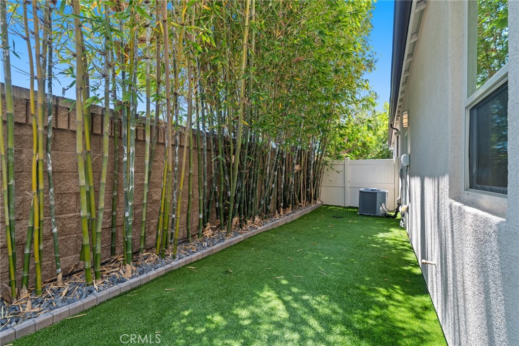 5246 Pacific Terrace