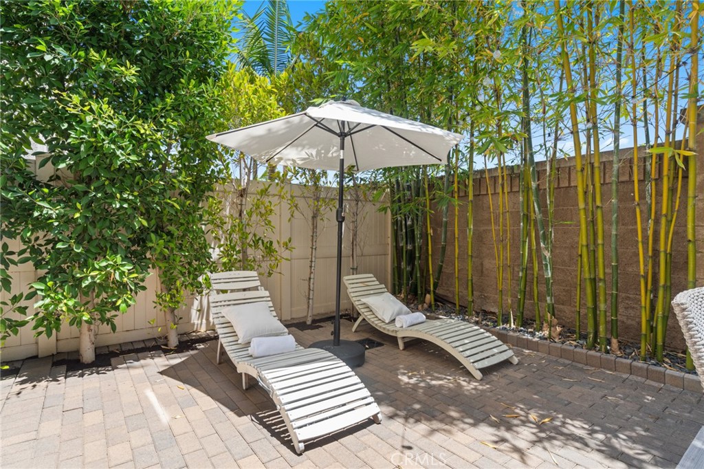 5246 Pacific Terrace