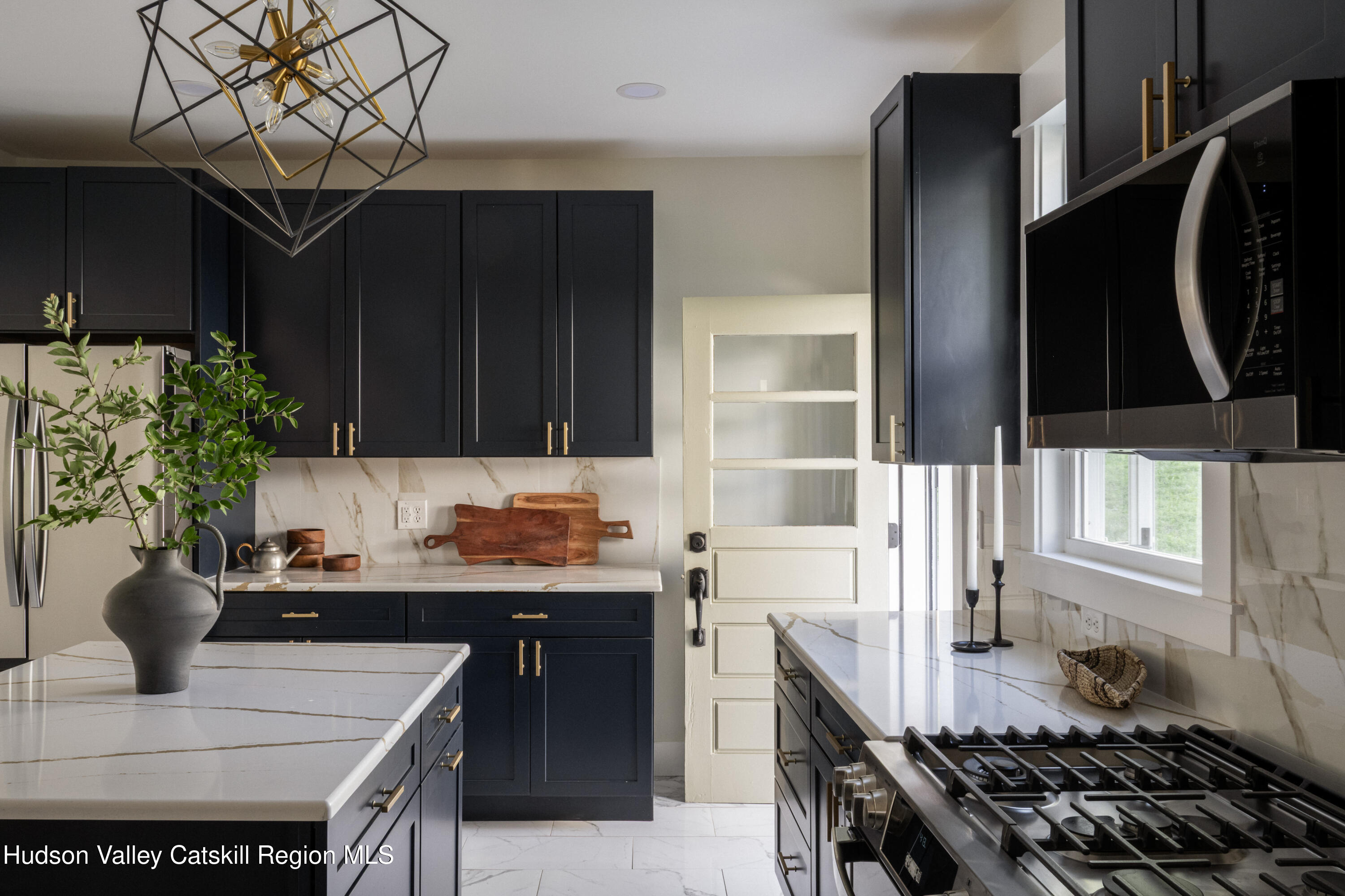 2859 Atlantic Avenue