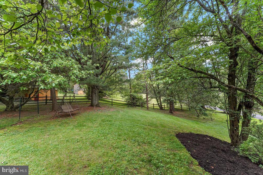 942 COSSART ROAD