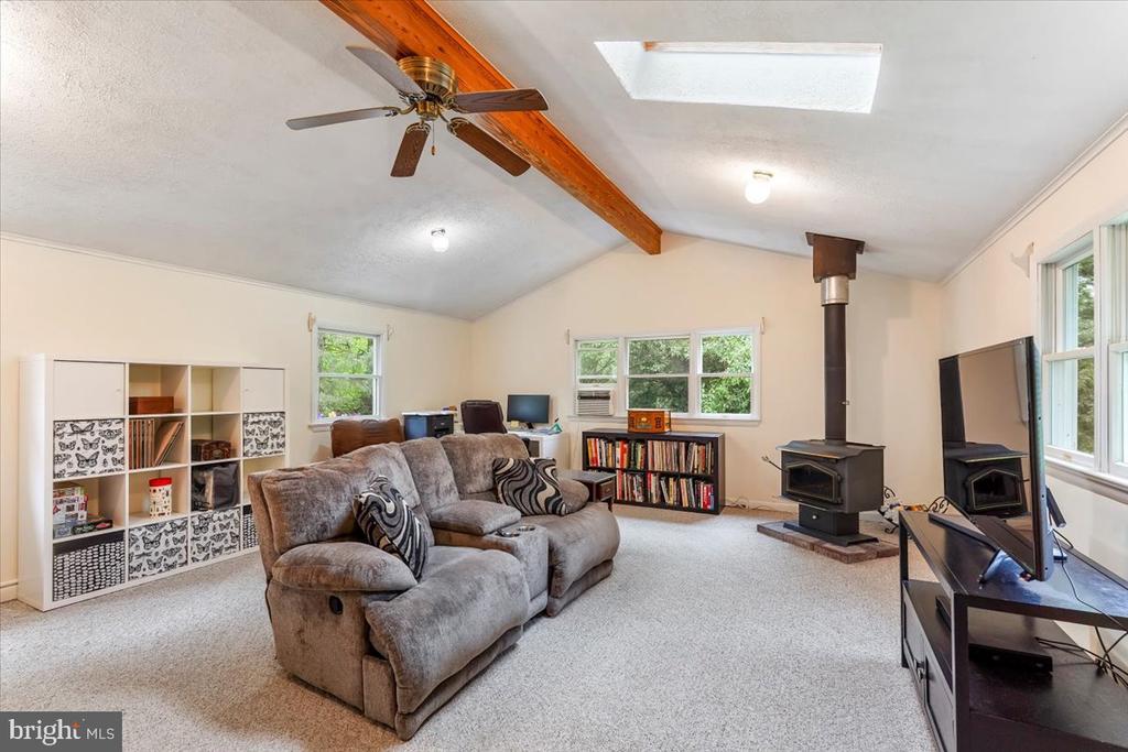942 COSSART ROAD