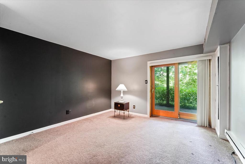 1209 VALLEY DRIVE