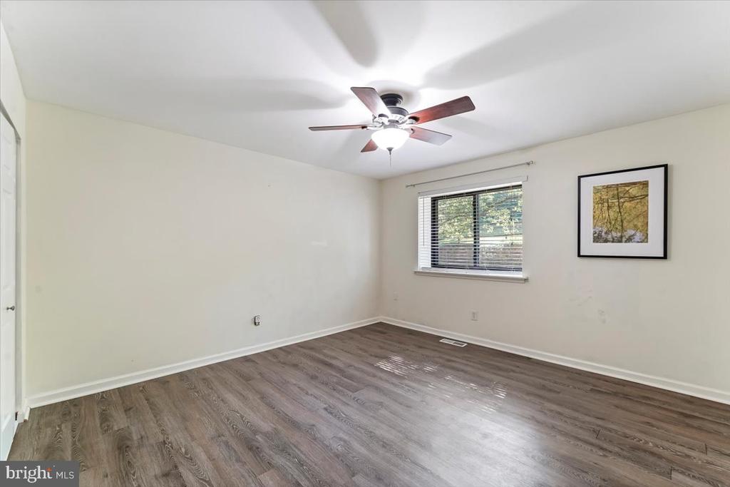 1209 VALLEY DRIVE