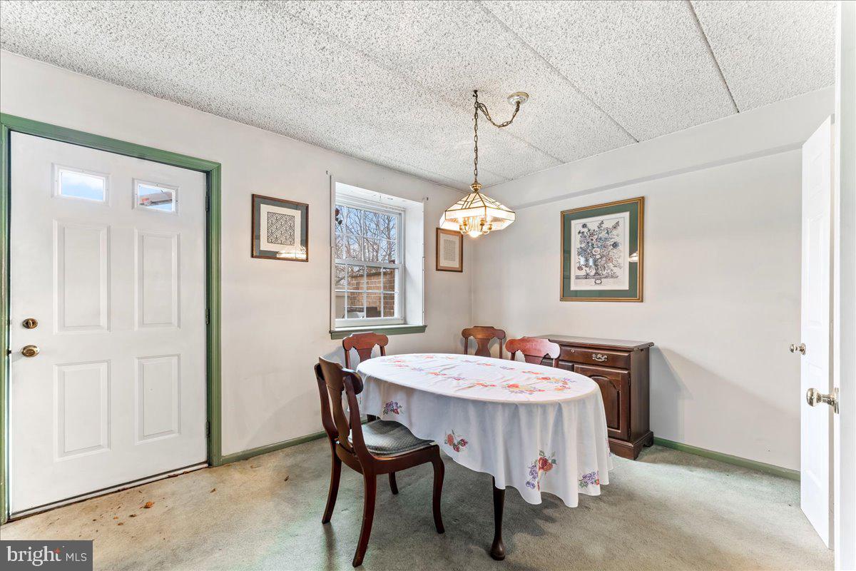 199 W KING STREET G1