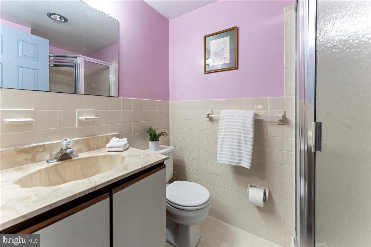 199 W KING STREET G1